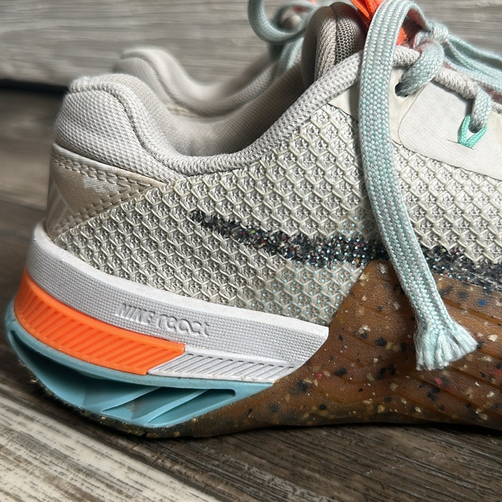Nike Metcon Sneakers - Picture 3 of 12